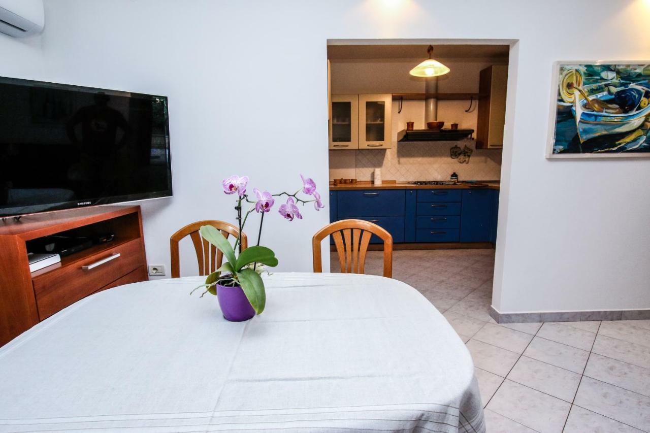 Apartman Mario Διαμέρισμα Πόρετς Εξωτερικό φωτογραφία